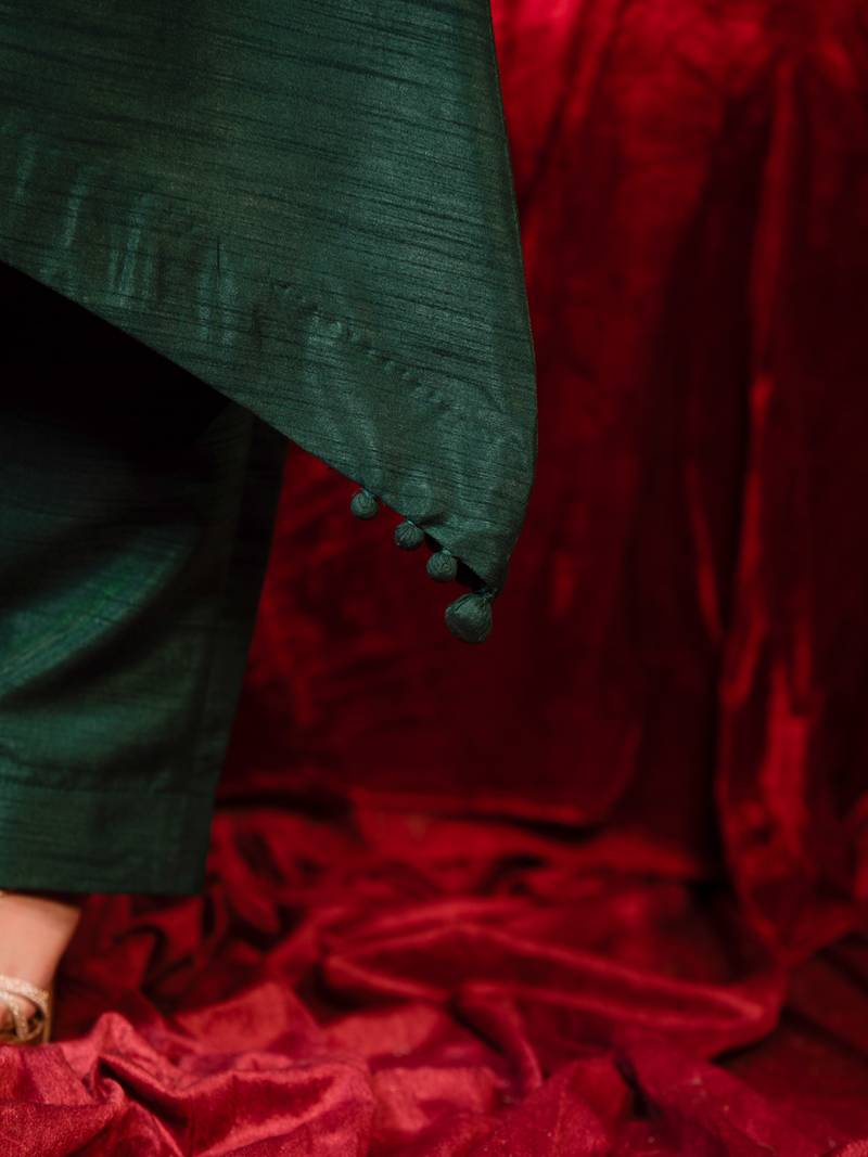 Green v-neck zari kurta with lace detail, side pocket & plazzo set