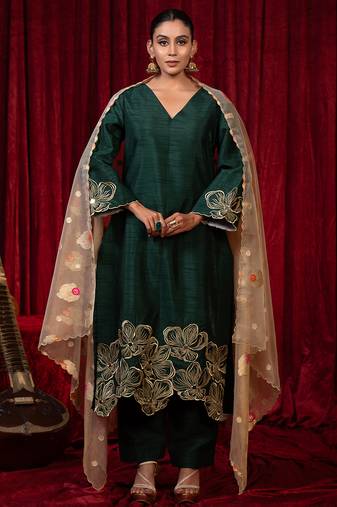 Green zari embroidered raw silk kurta plazzo & dupatta set
