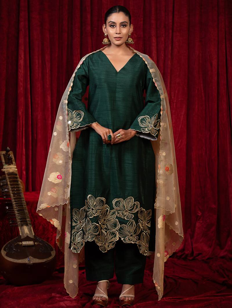 Green zari embroidered raw silk kurta plazzo & dupatta set
