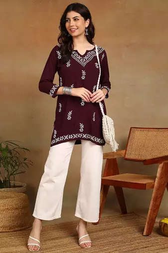 women ethnic motifs hand embroidered v-neck chikankari liva straight kurti
