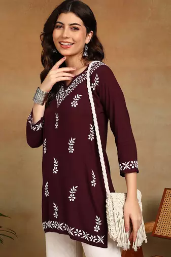 women ethnic motifs hand embroidered v-neck chikankari liva straight kurti