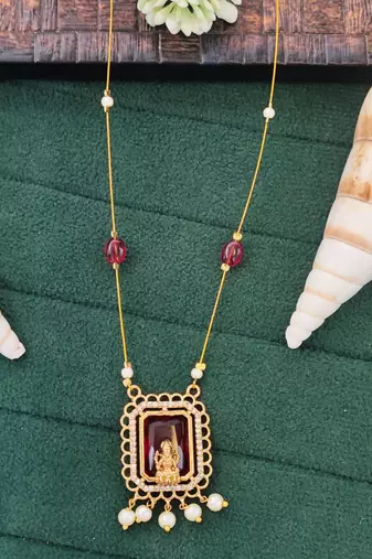 Temple style goddess pendant with red stone and pearls