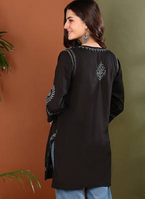 Hand embroidered lucknow chikankari a-line black cotton kurti for women 4