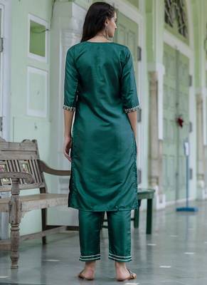 Silk blend green casual wear embroidery work kurta set 3