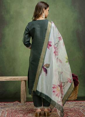 Cotton blend dark green casual wear embroidery work kurta set 3