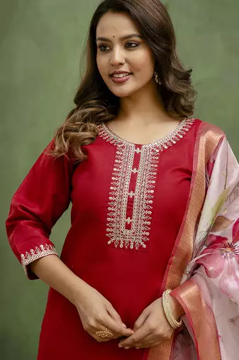 Cotton blend red casual wear embroidery work kurta set