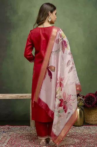 Cotton blend red casual wear embroidery work kurta set