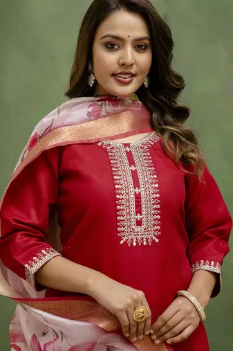 Cotton blend red casual wear embroidery work kurta set