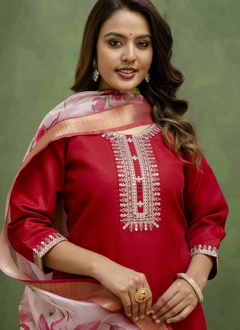 Cotton blend red casual wear embroidery work kurta set