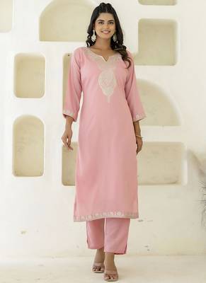 Silk blend pink casual wear embroidery work kurta set 4