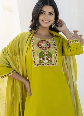 Cotton blend lime green casual wear embroidery work kurta set 2