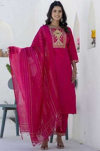 Cotton blend rani pink casual wear embroidery work kurta set