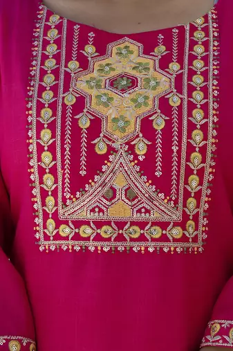 Cotton blend rani pink casual wear embroidery work kurta set
