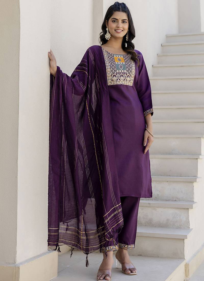 Cotton blend violet casual wear embroidery work kurta set