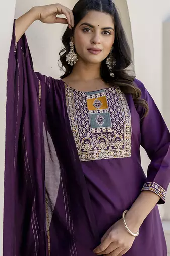 Cotton blend violet casual wear embroidery work kurta set