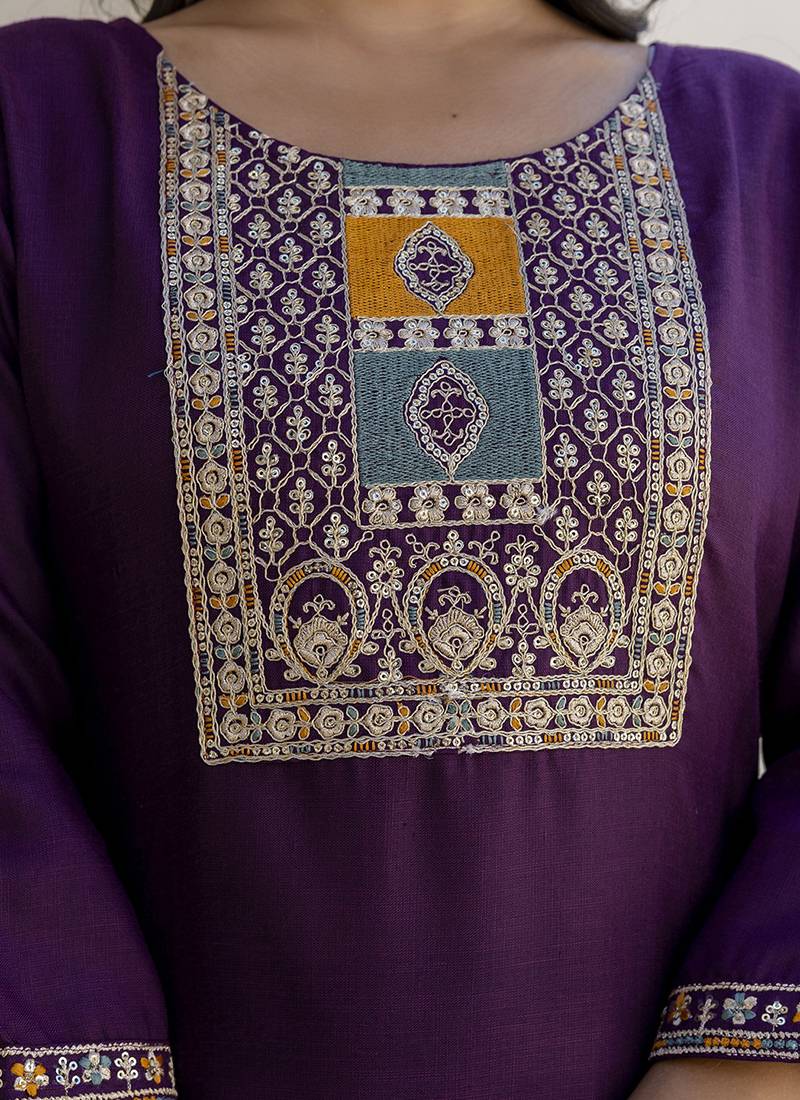 Cotton blend violet casual wear embroidery work kurta set