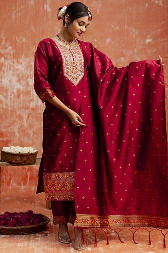 Cotton silk blend red casual wear embroidery work kurta set