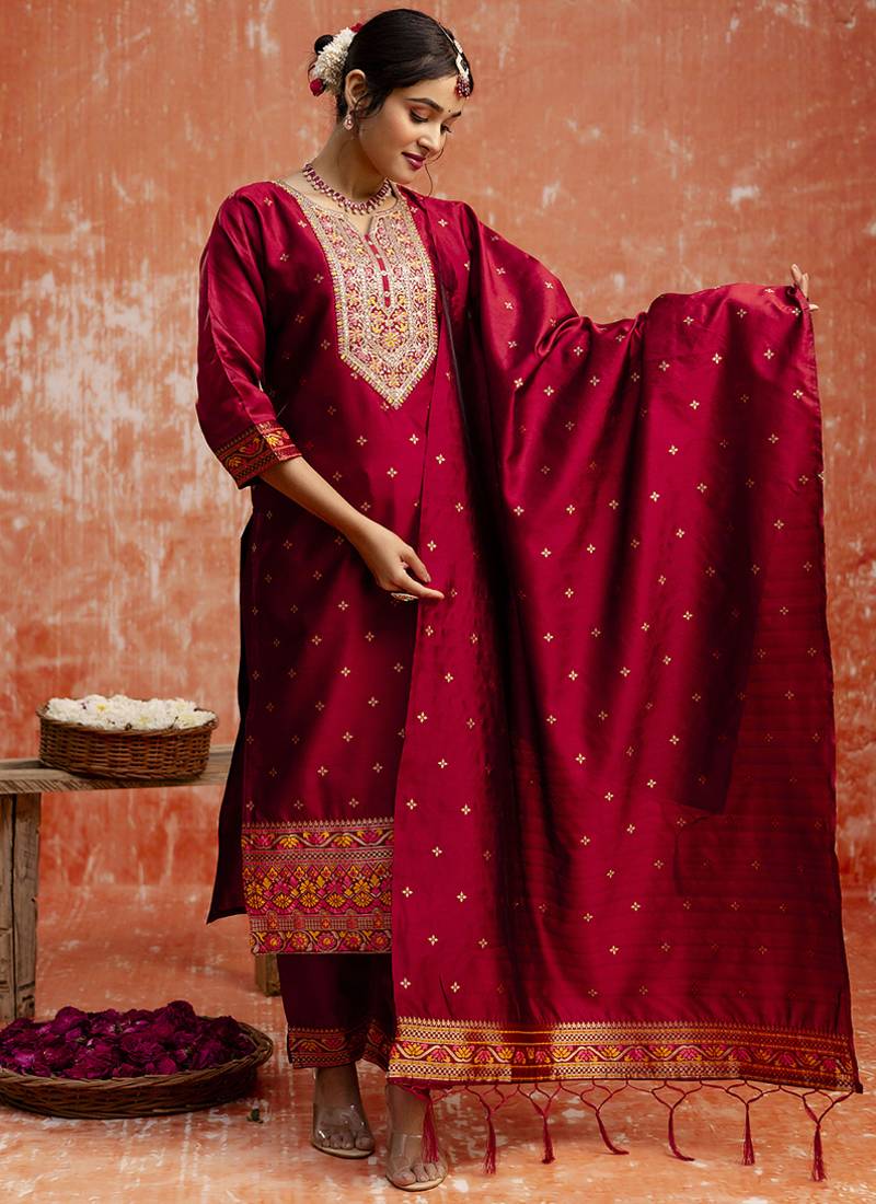 Cotton silk blend red casual wear embroidery work kurta set