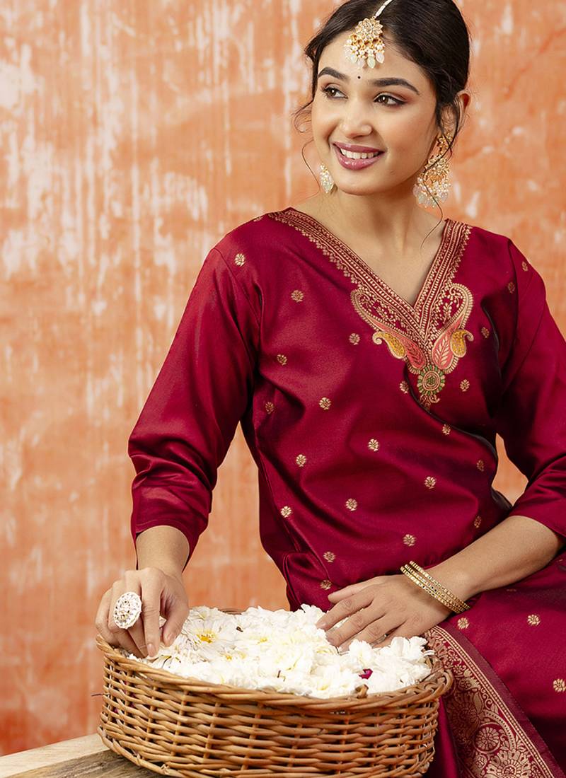 Cotton silk blend red party wear zari work kurta set