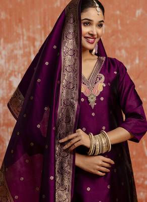 Cotton silk blend wine party wear zari work kurta set 2
