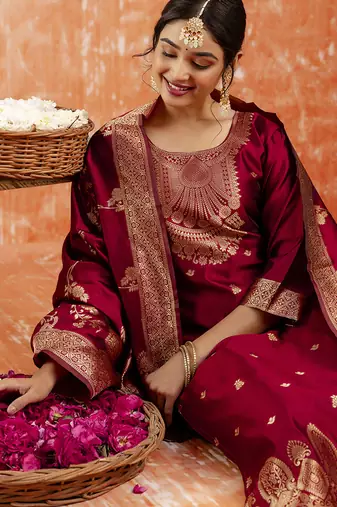 Cotton silk blend red party wear zari work kurta set