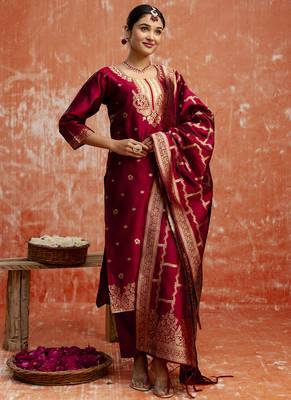 Cotton silk blend red party wear zari work kurta set 1
