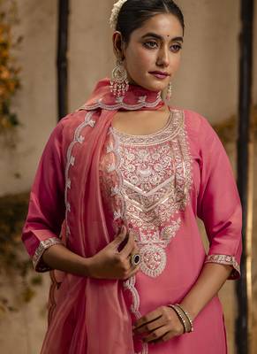 Silk blend pink party wear embroidery work kurta set 3