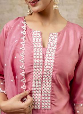 Silk blend pink party wear embroidery work kurta set 2