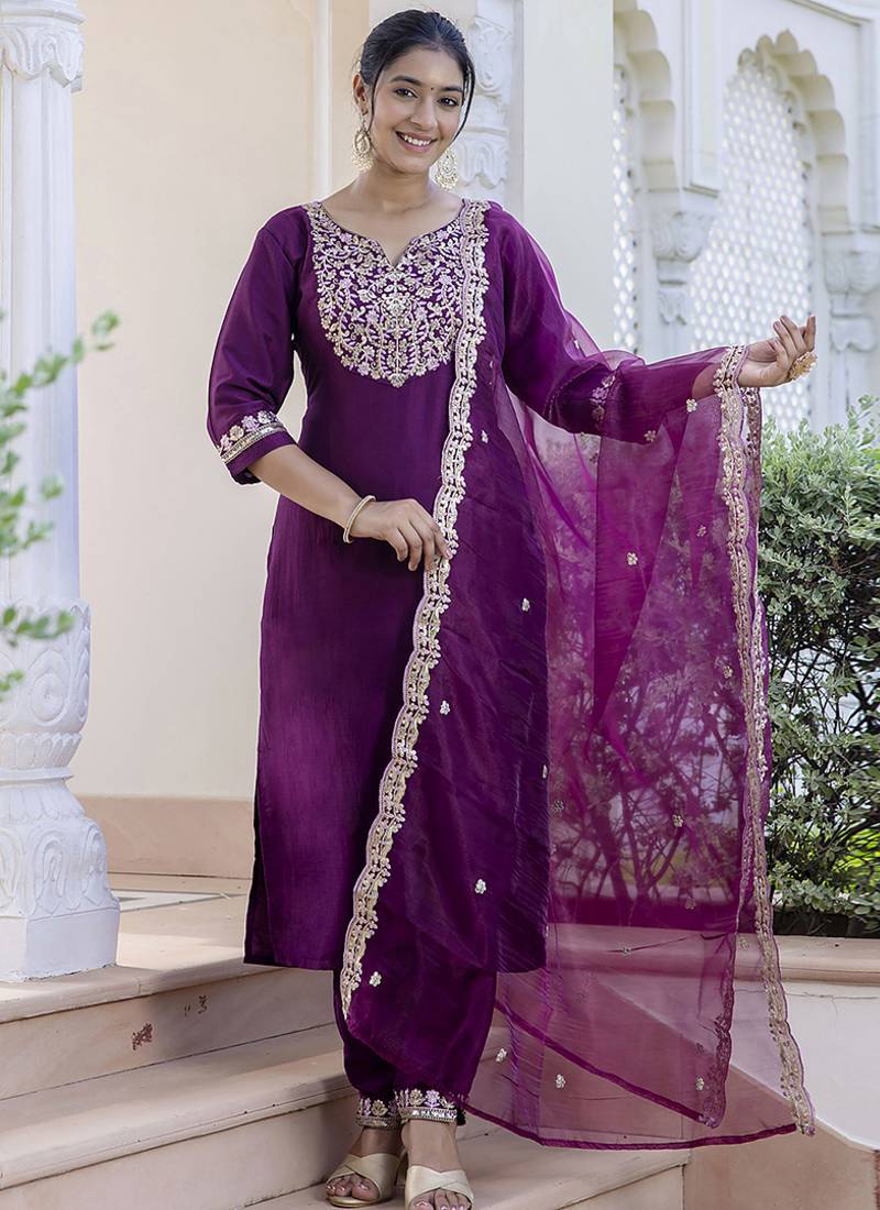 Silk blend magneta casual wear embroidery work kurta set