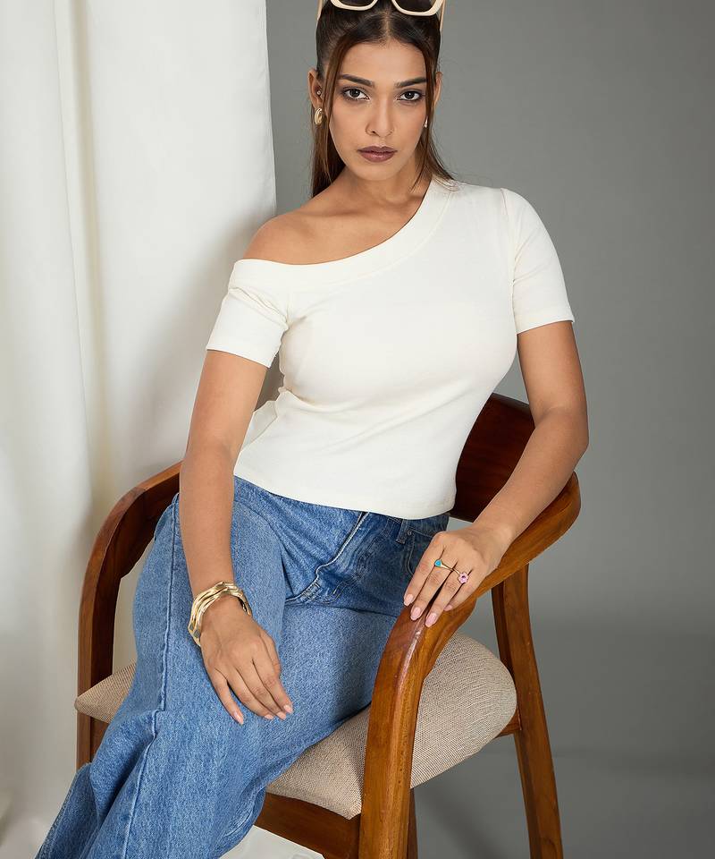 white cotton top with ribbed one shoulder style