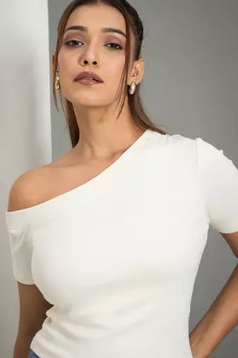 white cotton top with ribbed one shoulder style