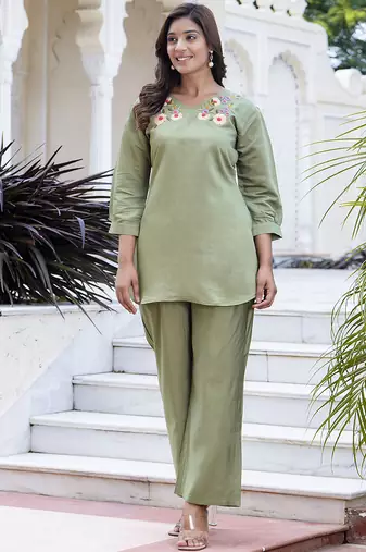 Silk blend pista casual wear hand work kurta set