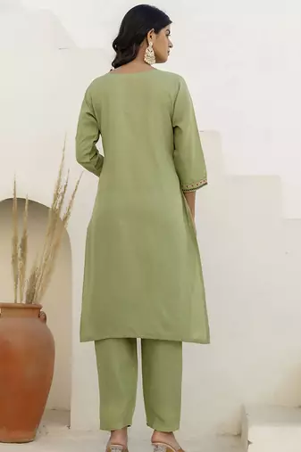 Cotton blend pista casual wear embroidery work kurta set