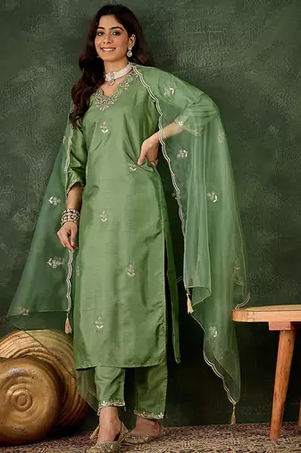 Silk blend pista casual wear embroidery work kurta set