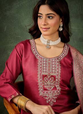 Viscose rayon pink casual wear embroidery work kurta set 4