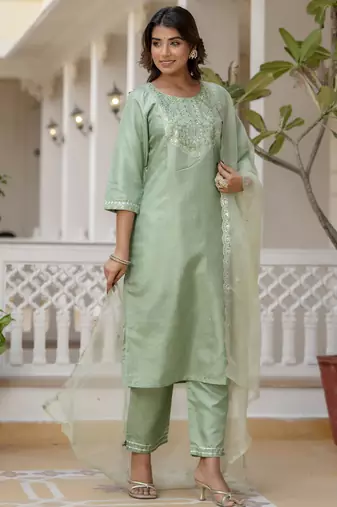 Silk blend pista casual wear embroidery work kurta set