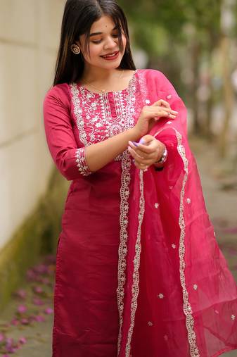 Silk blend pink casual wear embroidery work kurta set