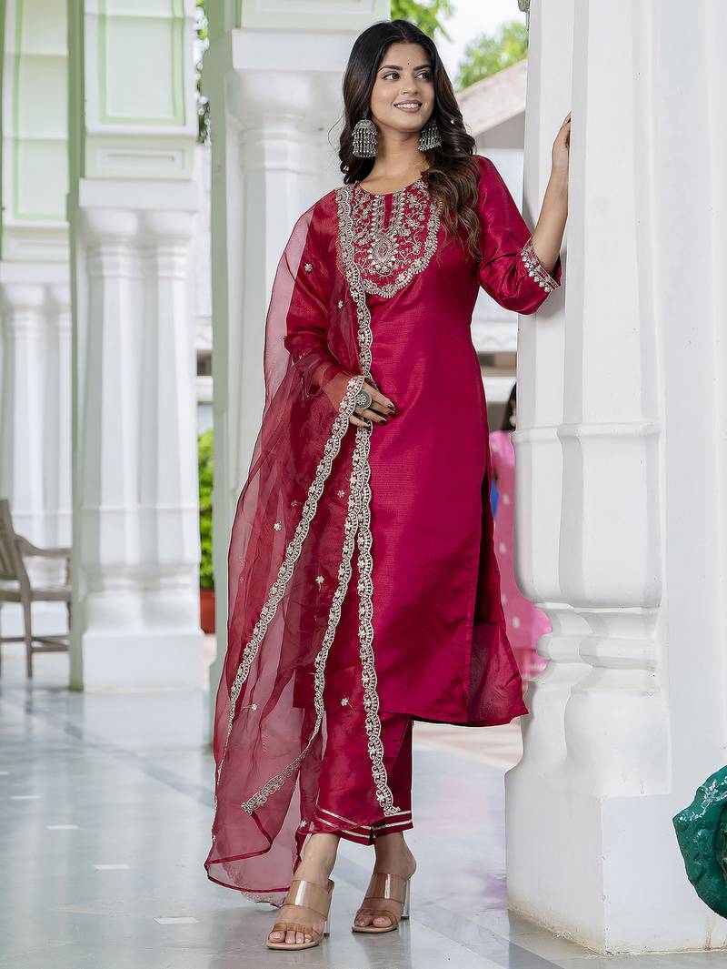 Silk blend red casual wear embroidery work kurta set