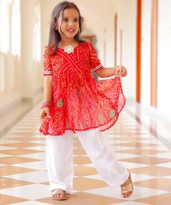 Kid's Red Bandhani Kurta Set with Cotton Pants 4