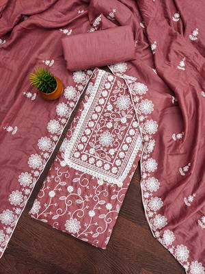 Women levender parampara silk  dress material with dupatta 4