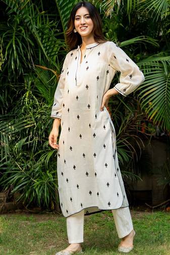 White emboridered cotton strate kurta set