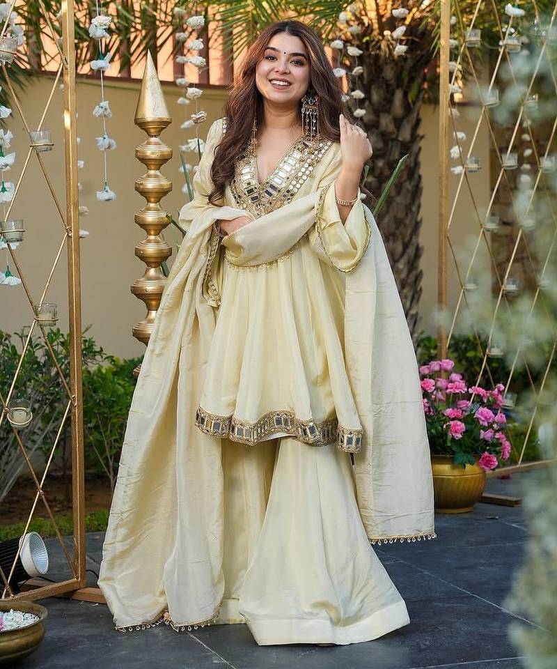 Off white cosmos thread mirror work stitched top with plazo set,fancy lace dupatta,women ethnic wear