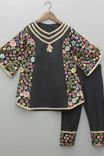 Black embroidered cotton silk kurta set