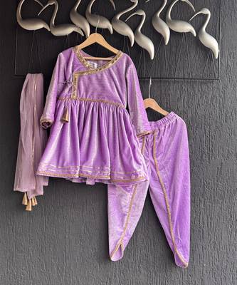 Purple velvet kurta set 1