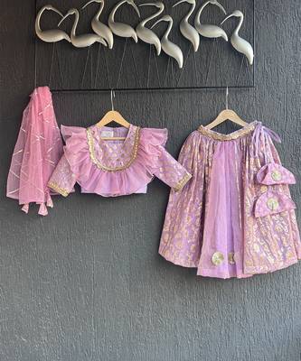 Lavendar embroidered organza lehenga set 2