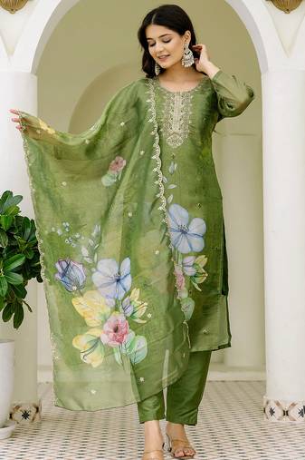 Mehendi shimmer organza print with thread embroidery work kurta pant set