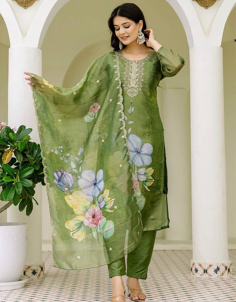 Mehendi shimmer organza print with thread embroidery work kurta pant set