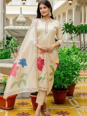 Cream viscose assam silk thread embroidered work with printed dupatta kurta pant set 2