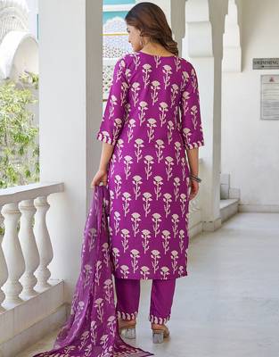 Wine cotton blend printed kurta pant set 3