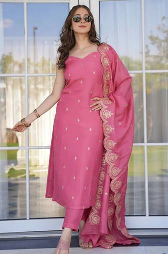 Pink viscose zari chanderi heavy thread embroidered work kurta pant set